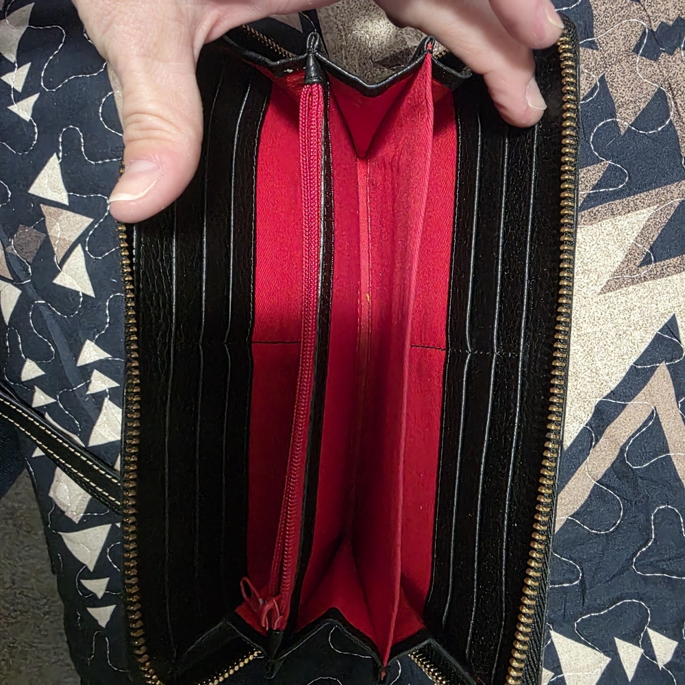 Dooney & Bourke Black Leather Zip Wallet - Picture 2 of 3